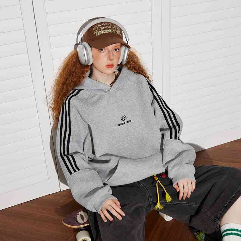 Retro Sports Raglan Striped Hooded Sweater For Women - Onouthati