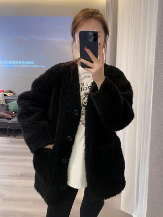 Loose And Warm Lamb Wool Top Coat For Women - Onouthati