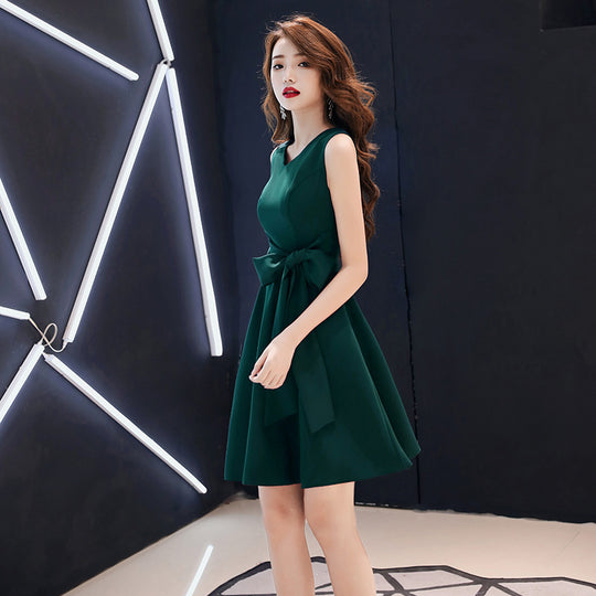 Small Green Evening Dress Skirt Women Can Usually Wear Short Simple And Generous Dresses For Banquet Temperament - Onouthati