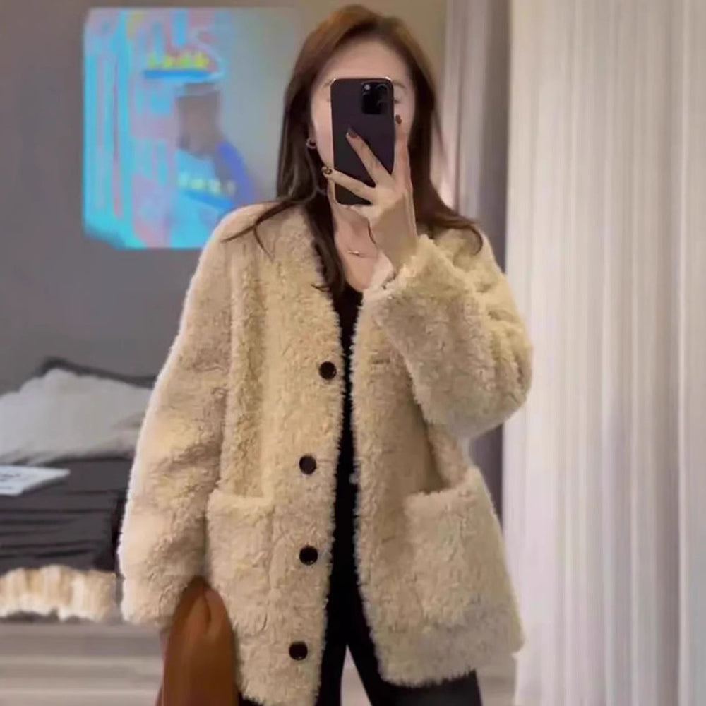 Loose And Warm Lamb Wool Top Coat For Women - Onouthati