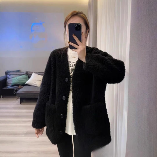 Loose And Warm Lamb Wool Top Coat For Women - Onouthati