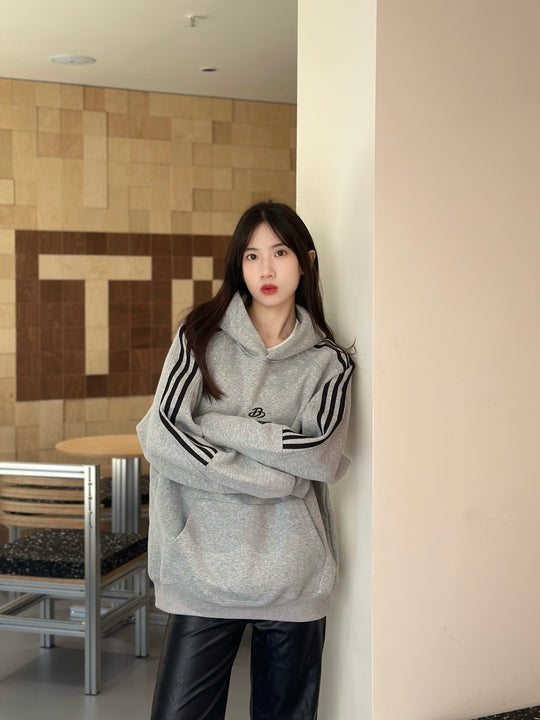 Retro Sports Raglan Striped Hooded Sweater For Women - Onouthati