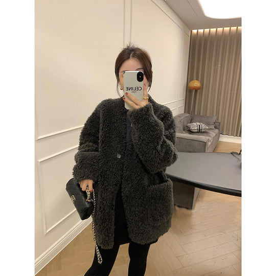 Loose And Warm Lamb Wool Top Coat For Women - Onouthati